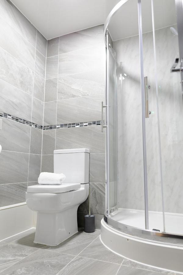 Chic Urban 2 Bedroom Apartments Cardiff Dış mekan fotoğraf